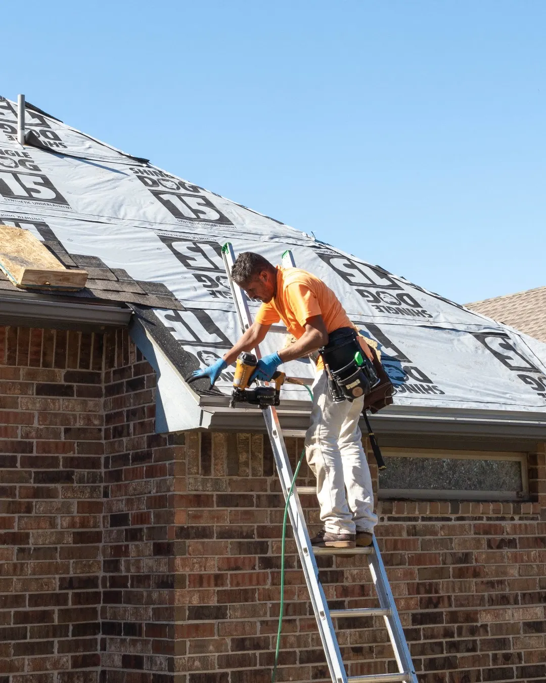 Business profile photo for Salazar Roofing & Construction